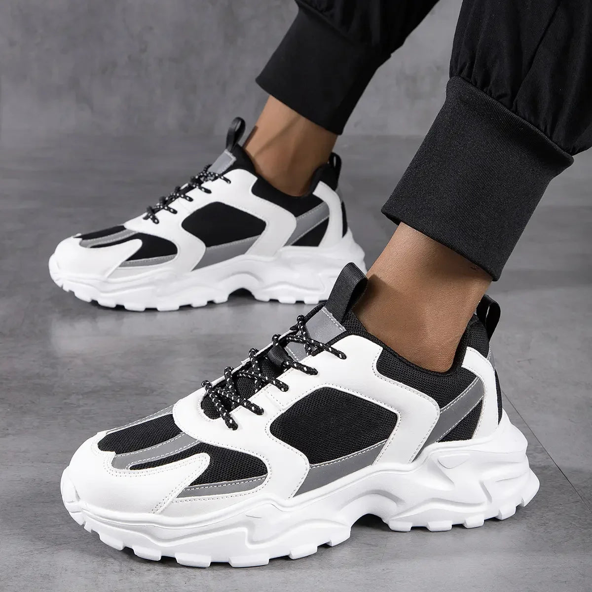 LumiRun Men's Sneakers – Zumiru